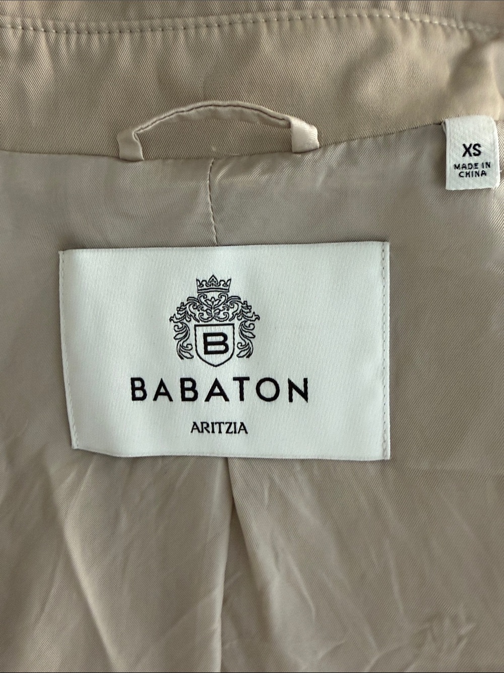 Aritzia Babaton Lightweight Cropped Trench Coat - Picture 13 of 16